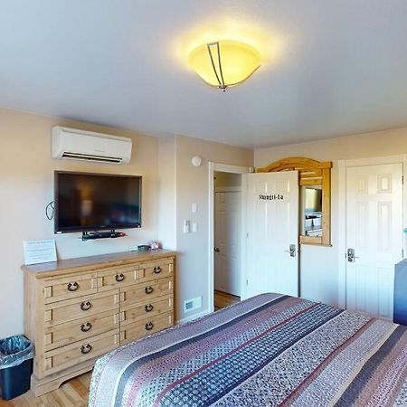 Tacit Shadow Resort Shangri-La King Suite, Gym, Coffee Bar, Hot-Tub, Free Laundry, Food Available Parowan エクステリア 写真