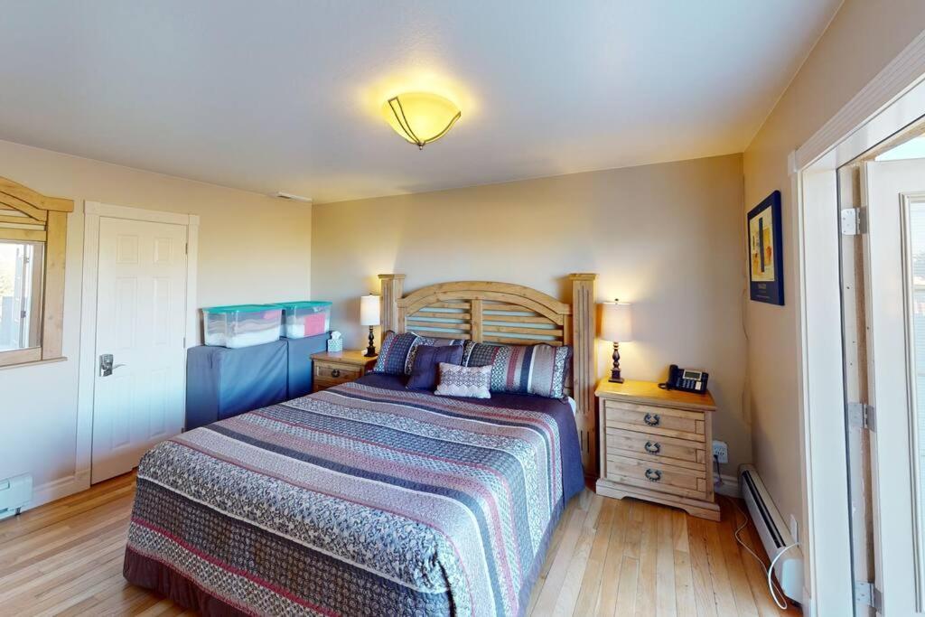 Tacit Shadow Resort Shangri-La King Suite, Gym, Coffee Bar, Hot-Tub, Free Laundry, Food Available Parowan エクステリア 写真