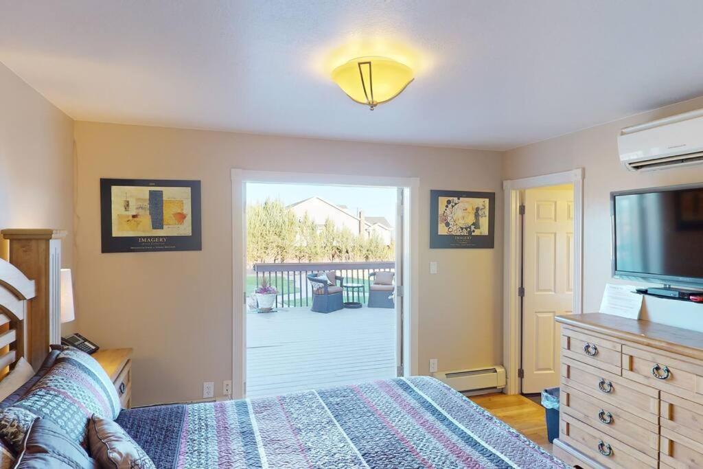 Tacit Shadow Resort Shangri-La King Suite, Gym, Coffee Bar, Hot-Tub, Free Laundry, Food Available Parowan エクステリア 写真