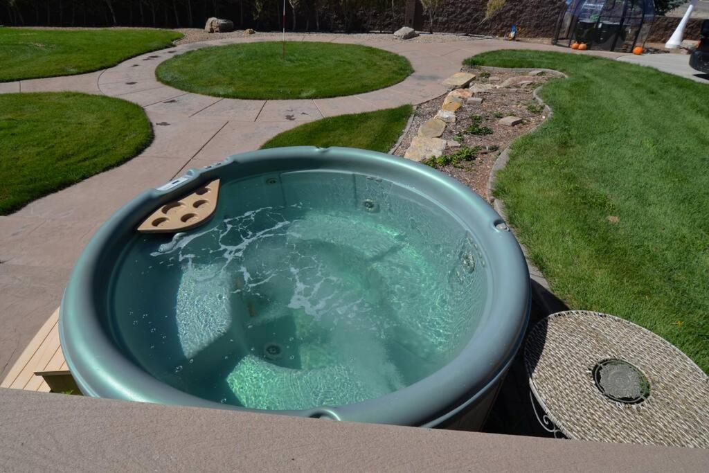 Tacit Shadow Resort Shangri-La King Suite, Gym, Coffee Bar, Hot-Tub, Free Laundry, Food Available Parowan エクステリア 写真