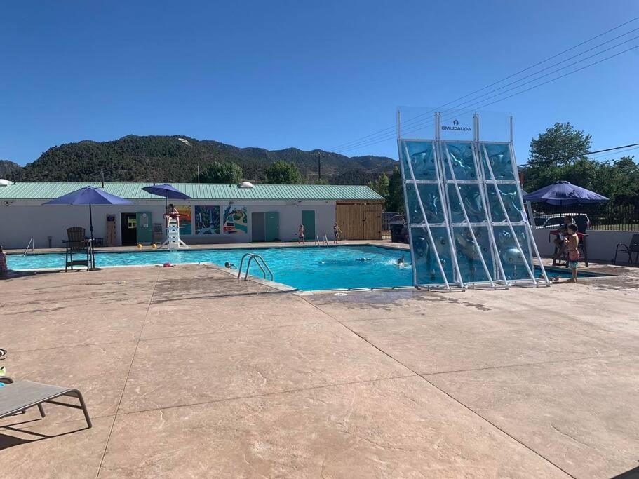 Tacit Shadow Resort Shangri-La King Suite, Gym, Coffee Bar, Hot-Tub, Free Laundry, Food Available Parowan エクステリア 写真