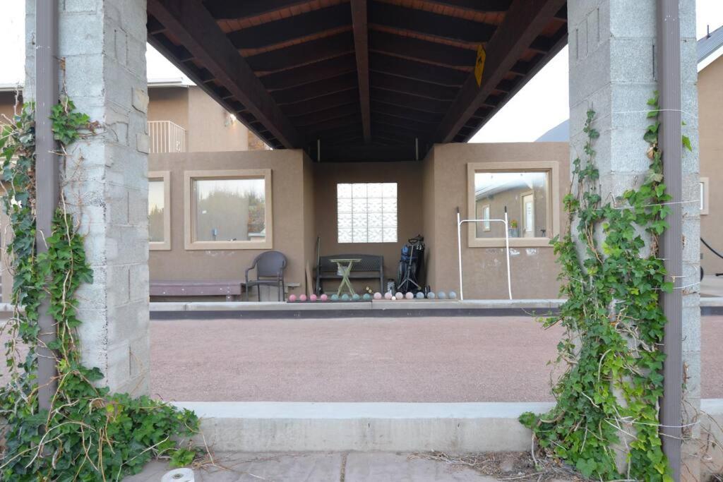 Tacit Shadow Resort Shangri-La King Suite, Gym, Coffee Bar, Hot-Tub, Free Laundry, Food Available Parowan エクステリア 写真